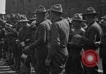 Standbild Rote Kreuz Kantine Services rail road car United States USA, 1918, aus Sekunde 24 historischem Filmmaterial Videoclip 65675048460