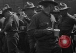 Standbild Rote Kreuz Kantine Services rail road car United States USA, 1918, aus Sekunde 29 historischem Filmmaterial Videoclip 65675048460
