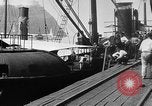 Standbild Stahlerzeugung Italien, 1916, aus Sekunde 46 historischem Filmmaterial Videoclip 65675048461