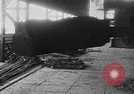 Standbild Stahlwerk Italien, 1916, aus Sekunde 23 historischem Filmmaterial Videoclip 65675048462