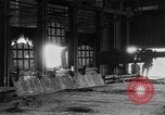 Standbild Stahlwerk Italien, 1916, aus Sekunde 24 historischem Filmmaterial Videoclip 65675048462