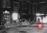 Standbild Stahlwerk Italien, 1916, aus Sekunde 27 historischem Filmmaterial Videoclip 65675048462