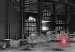 Standbild Stahlwerk Italien, 1916, aus Sekunde 37 historischem Filmmaterial Videoclip 65675048462