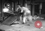 Standbild Stahlwerk Italien, 1916, aus Sekunde 53 historischem Filmmaterial Videoclip 65675048462