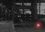 Standbild Stahlwerk Italien, 1916, aus Sekunde 61 historischem Filmmaterial Videoclip 65675048462
