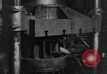 Immagine di La fabbricazione di proiettili di mortaio Italia, 1916, secondo 9 filmato di repertorio 65675048466