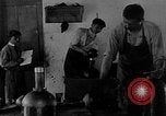 Immagine di La fabbricazione di proiettili di mortaio Italia, 1916, secondo 36 filmato di repertorio 65675048466