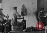 Immagine di La fabbricazione di proiettili di mortaio Italia, 1916, secondo 42 filmato di repertorio 65675048466