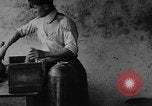 Immagine di La fabbricazione di proiettili di mortaio Italia, 1916, secondo 55 filmato di repertorio 65675048466