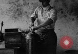 Immagine di La fabbricazione di proiettili di mortaio Italia, 1916, secondo 58 filmato di repertorio 65675048466