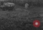 Immagine di Serbatoio francese di dimostrazione per le truppe degli Stati Uniti Picardia Francia, 1918, secondo 10 filmato di repertorio 65675048480