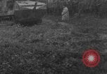 Immagine di Serbatoio francese di dimostrazione per le truppe degli Stati Uniti Picardia Francia, 1918, secondo 16 filmato di repertorio 65675048480
