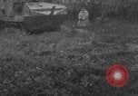 Immagine di Serbatoio francese di dimostrazione per le truppe degli Stati Uniti Picardia Francia, 1918, secondo 18 filmato di repertorio 65675048480