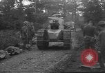 Immagine di American fanti con serbatoi di francese Francia, 1918, secondo 39 filmato di repertorio 65675048484