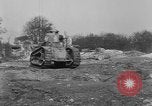 Standbild Allied Tank Frankreich, 1918, aus Sekunde 35 historischem Filmmaterial Videoclip 65675048488