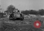 Standbild Allied Tank Frankreich, 1918, aus Sekunde 36 historischem Filmmaterial Videoclip 65675048488