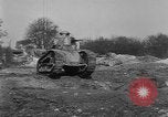 Standbild Allied Tank Frankreich, 1918, aus Sekunde 37 historischem Filmmaterial Videoclip 65675048488