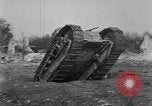 Standbild Allied Tank Frankreich, 1918, aus Sekunde 55 historischem Filmmaterial Videoclip 65675048488
