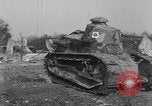 Standbild Allied Tank Frankreich, 1918, aus Sekunde 58 historischem Filmmaterial Videoclip 65675048488