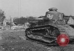 Standbild Allied Tank Frankreich, 1918, aus Sekunde 59 historischem Filmmaterial Videoclip 65675048488
