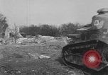 Standbild Allied Tank Frankreich, 1918, aus Sekunde 61 historischem Filmmaterial Videoclip 65675048488