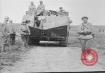 Standbild französischen Saint-Chamond Tank Frankreich, 1918, aus Sekunde 12 historischem Filmmaterial Videoclip 65675048489