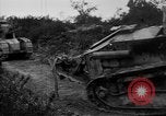Standbild französischen Saint-Chamond Tank Frankreich, 1918, aus Sekunde 38 historischem Filmmaterial Videoclip 65675048489
