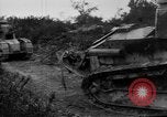 Standbild französischen Saint-Chamond Tank Frankreich, 1918, aus Sekunde 39 historischem Filmmaterial Videoclip 65675048489