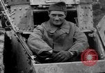 Standbild französischen Saint-Chamond Tank Frankreich, 1918, aus Sekunde 49 historischem Filmmaterial Videoclip 65675048489