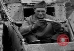 Standbild französischen Saint-Chamond Tank Frankreich, 1918, aus Sekunde 57 historischem Filmmaterial Videoclip 65675048489