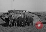 Standbild französischen Saint-Chamond Tank Frankreich, 1918, aus Sekunde 59 historischem Filmmaterial Videoclip 65675048489