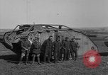 Standbild französischen Saint-Chamond Tank Frankreich, 1918, aus Sekunde 61 historischem Filmmaterial Videoclip 65675048489