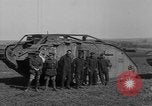 Standbild französischen Saint-Chamond Tank Frankreich, 1918, aus Sekunde 62 historischem Filmmaterial Videoclip 65675048489