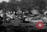 Standbild Renault FT Tanks Frankreich, 1918, aus Sekunde 12 historischem Filmmaterial Videoclip 65675048490