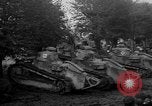 Standbild Renault FT Tanks Frankreich, 1918, aus Sekunde 33 historischem Filmmaterial Videoclip 65675048490