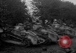 Standbild Renault FT Tanks Frankreich, 1918, aus Sekunde 35 historischem Filmmaterial Videoclip 65675048490
