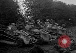 Standbild Renault FT Tanks Frankreich, 1918, aus Sekunde 38 historischem Filmmaterial Videoclip 65675048490