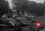 Standbild Renault FT Tanks Frankreich, 1918, aus Sekunde 39 historischem Filmmaterial Videoclip 65675048490