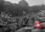 Standbild Renault FT Tanks Frankreich, 1918, aus Sekunde 48 historischem Filmmaterial Videoclip 65675048490