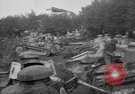 Standbild Renault FT Tanks Frankreich, 1918, aus Sekunde 60 historischem Filmmaterial Videoclip 65675048490