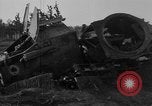 Standbild zerstörten deutschen britischen und französischen Tanks Frankreich, 1918, aus Sekunde 28 historischem Filmmaterial Videoclip 65675048491