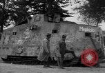 Standbild zerstörten deutschen britischen und französischen Tanks Frankreich, 1918, aus Sekunde 38 historischem Filmmaterial Videoclip 65675048491