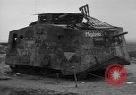 Standbild zerstörten deutschen britischen und französischen Tanks Frankreich, 1918, aus Sekunde 57 historischem Filmmaterial Videoclip 65675048491