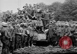 Standbild US Soldaten Frankreich, 1918, aus Sekunde 4 historischem Filmmaterial Videoclip 65675048492