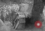 Standbild amerikanische Soldaten Frankreich, 1918, aus Sekunde 49 historischem Filmmaterial Videoclip 65675048493