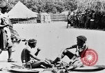Standbild Praxis der Polygamie Afrika, 1931, aus Sekunde 14 historischem Filmmaterial Videoclip 65675048508