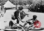 Standbild Praxis der Polygamie Afrika, 1931, aus Sekunde 21 historischem Filmmaterial Videoclip 65675048508