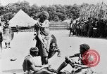 Standbild Praxis der Polygamie Afrika, 1931, aus Sekunde 26 historischem Filmmaterial Videoclip 65675048508
