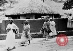 Standbild Praxis der Polygamie Afrika, 1931, aus Sekunde 61 historischem Filmmaterial Videoclip 65675048508