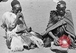Standbild afrikanischen Stammesangehörige Zentralafrika, 1931, aus Sekunde 11 historischem Filmmaterial Videoclip 65675048512